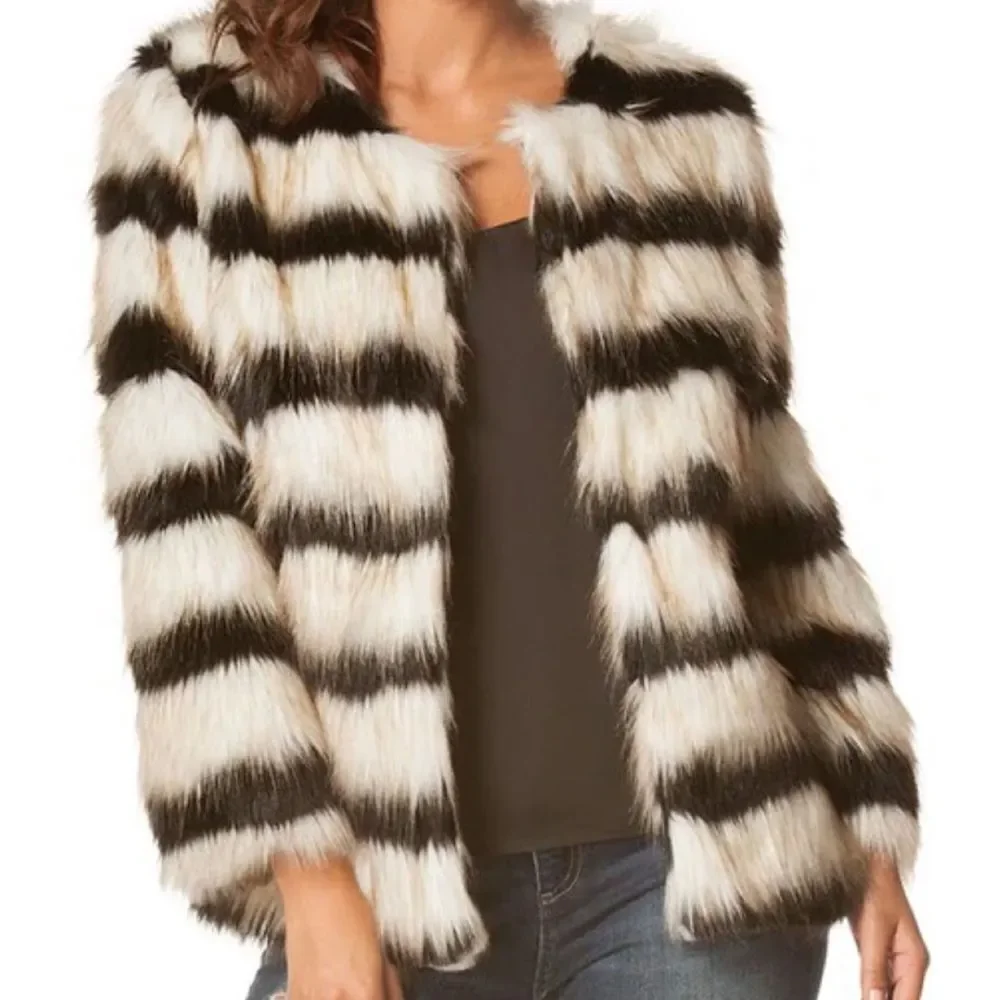 Carmin Black and Ivory Striped Fuzzy Faux Fur Coat size small